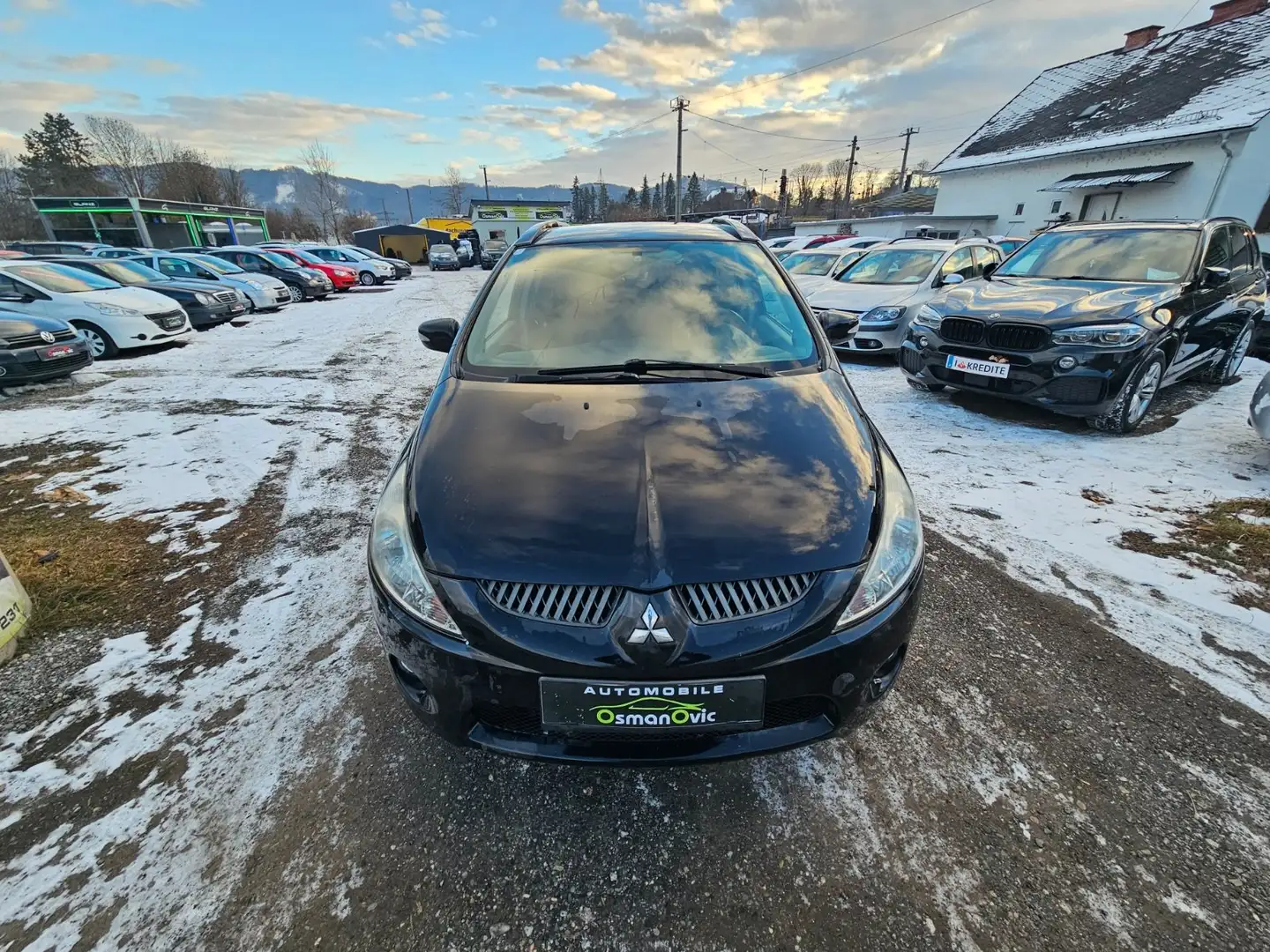 Mitsubishi Grandis Grandis Intense 2,0 L DI-D Intense Schwarz - 2