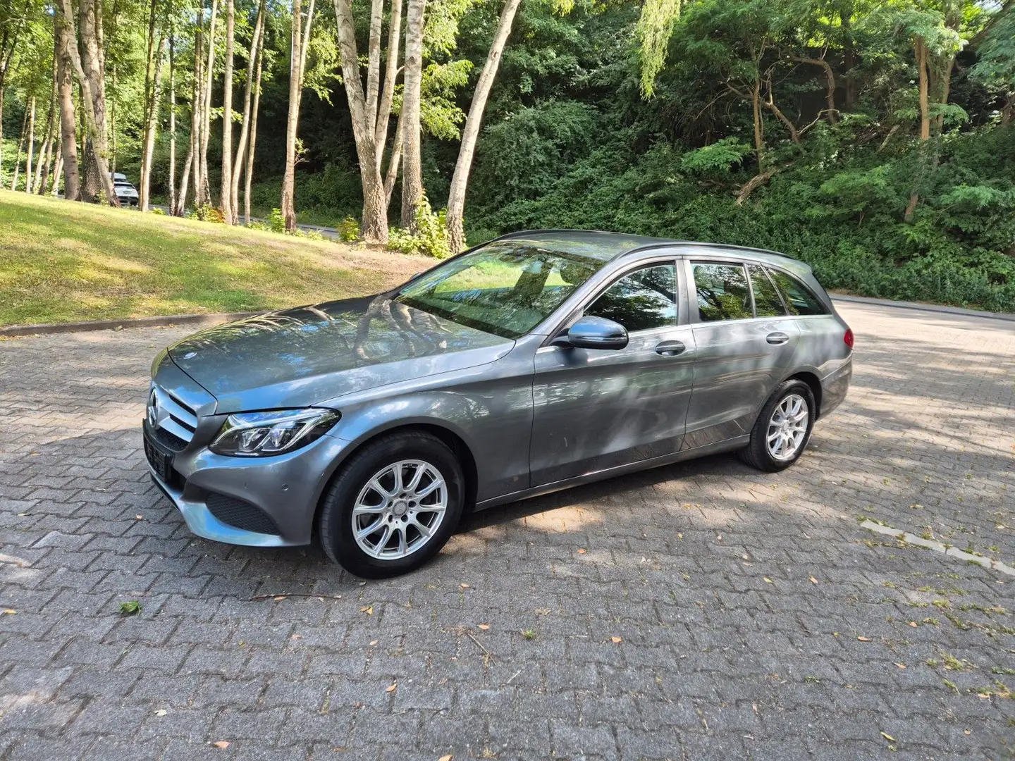 Mercedes-Benz C 200 C -Klasse T-Modell C 200 T d G-Tronic Plus siva - 2