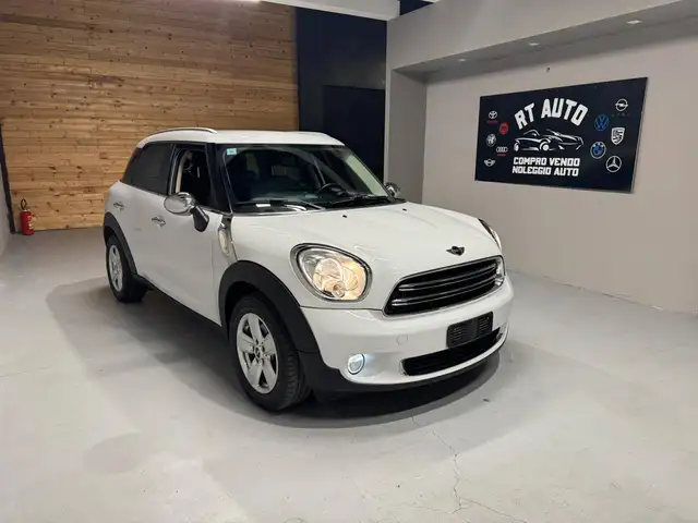 MINI One D Countryman