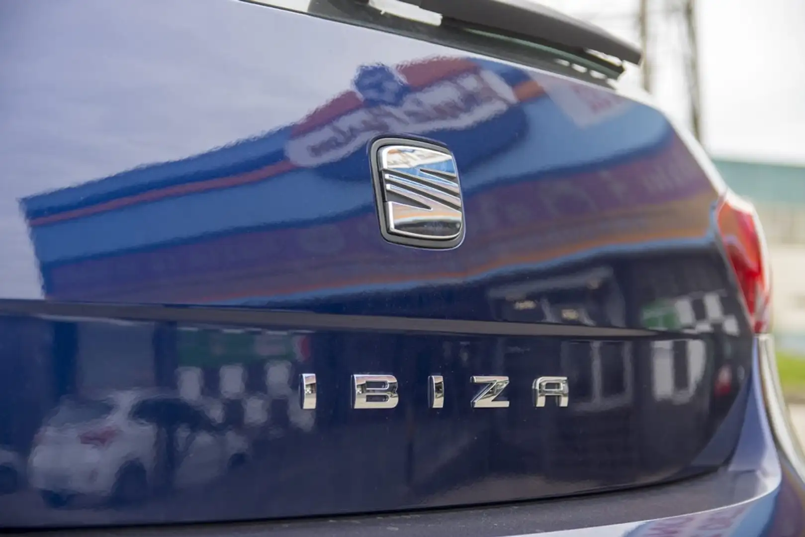 SEAT Ibiza 1.6TDI CR Style DPF 105 Azul - 2