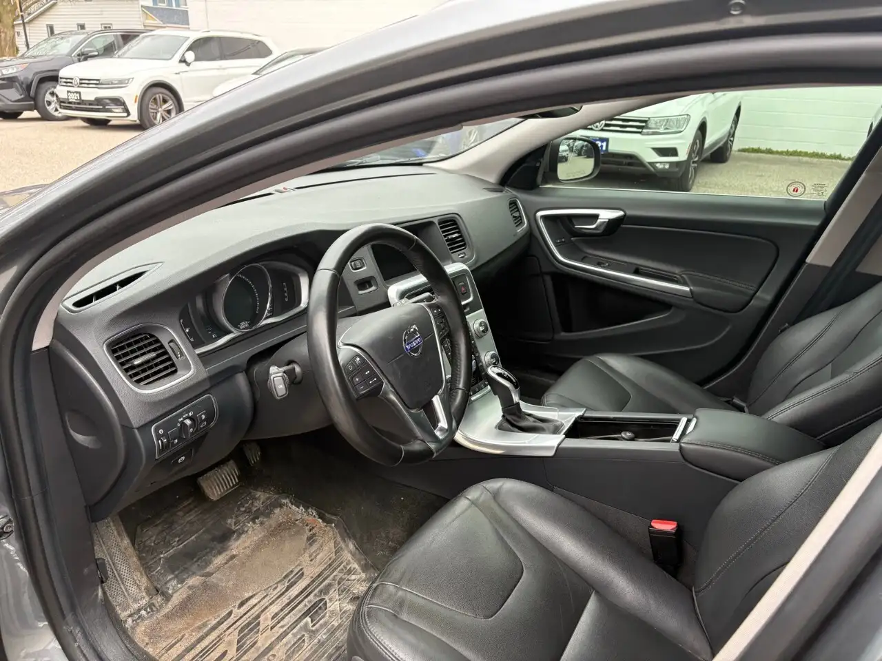 Volvo V60 снимка Volvo V60