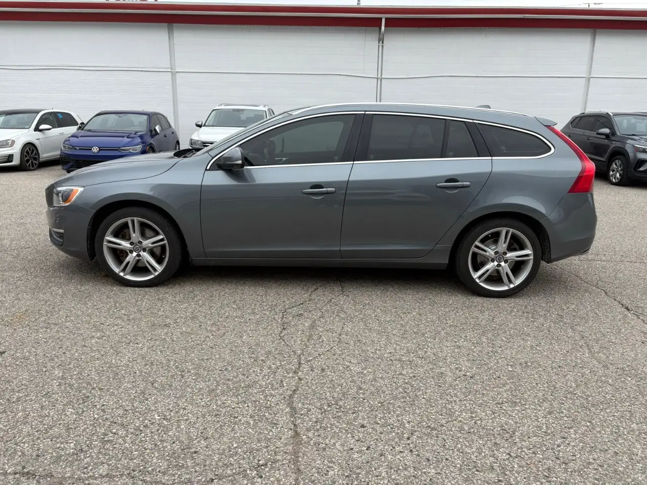 Volvo V60 снимка Volvo V60