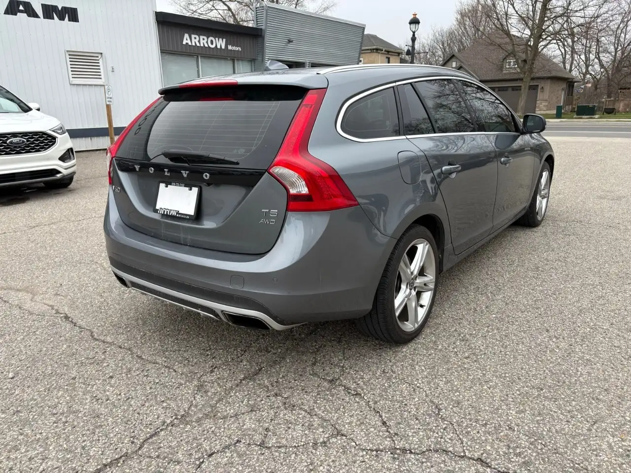 Volvo V60 снимка Volvo V60