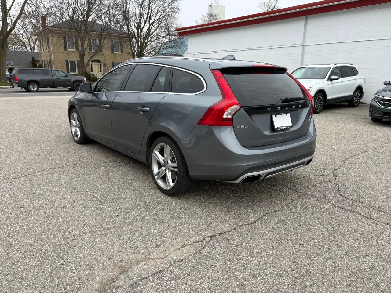 Volvo V60 снимка Volvo V60