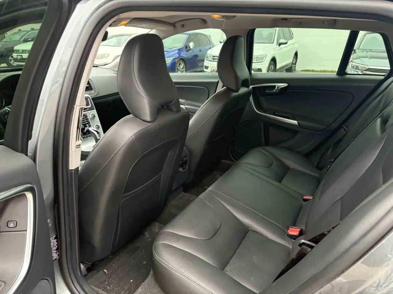 Volvo V60 снимка Volvo V60