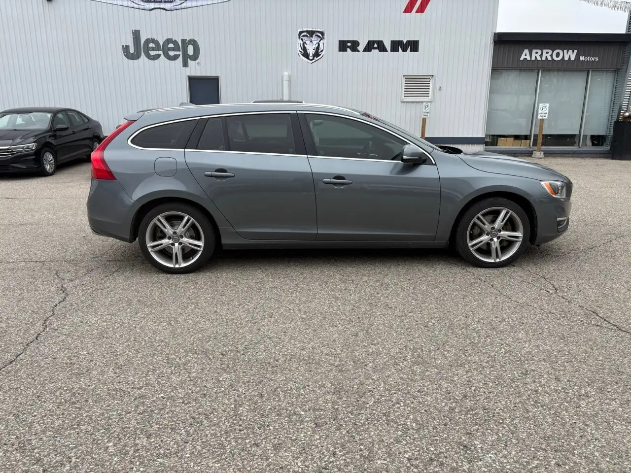 Volvo V60 снимка Volvo V60