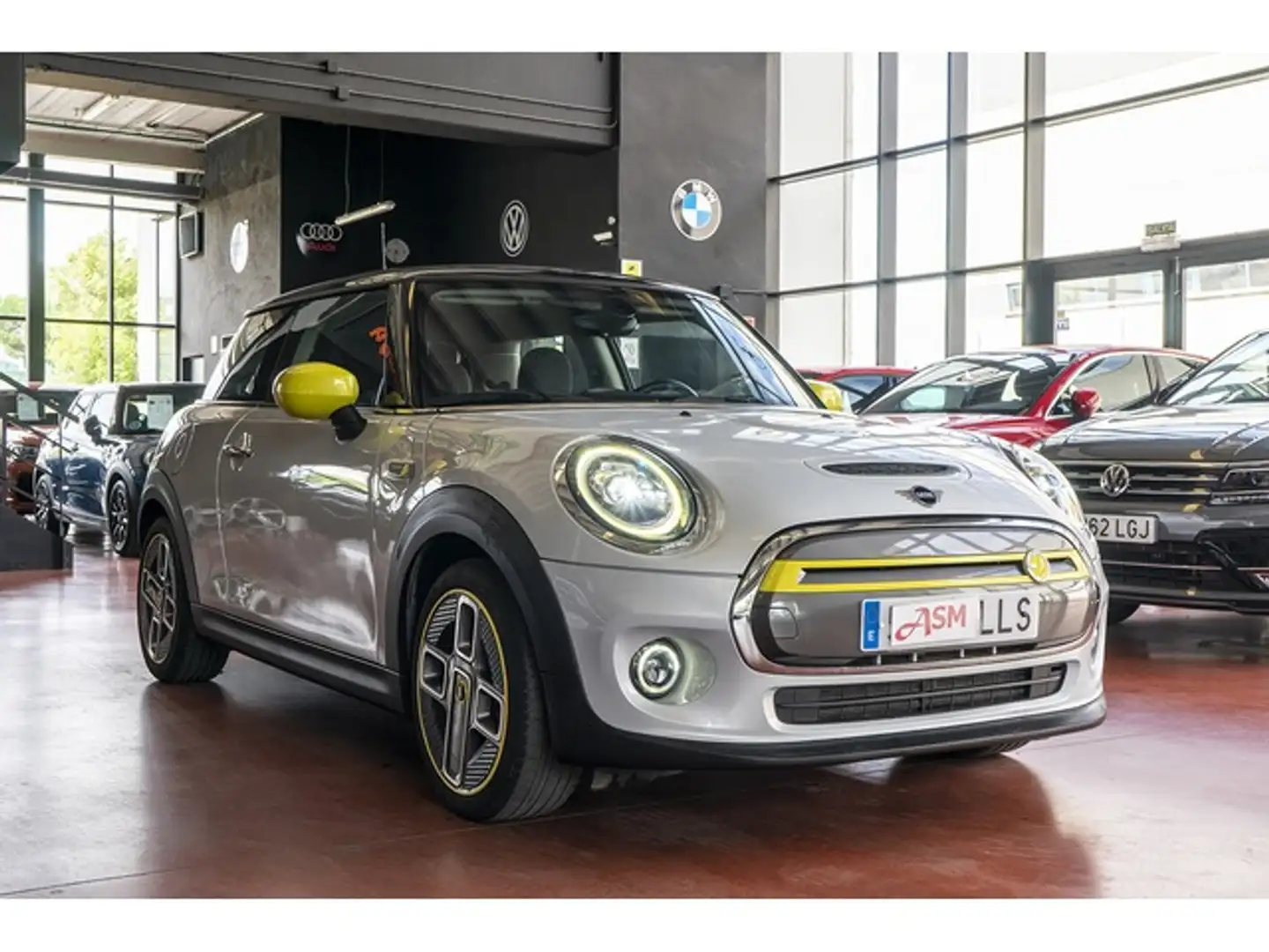 MINI Cooper SE Argent - 2