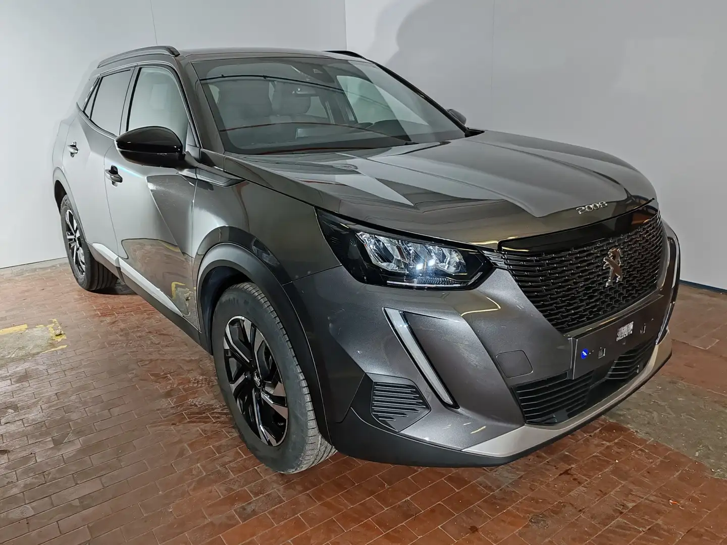Peugeot 2008 1.2 130cv Allure EAT8 Navi + Telecamera Grigio - 1