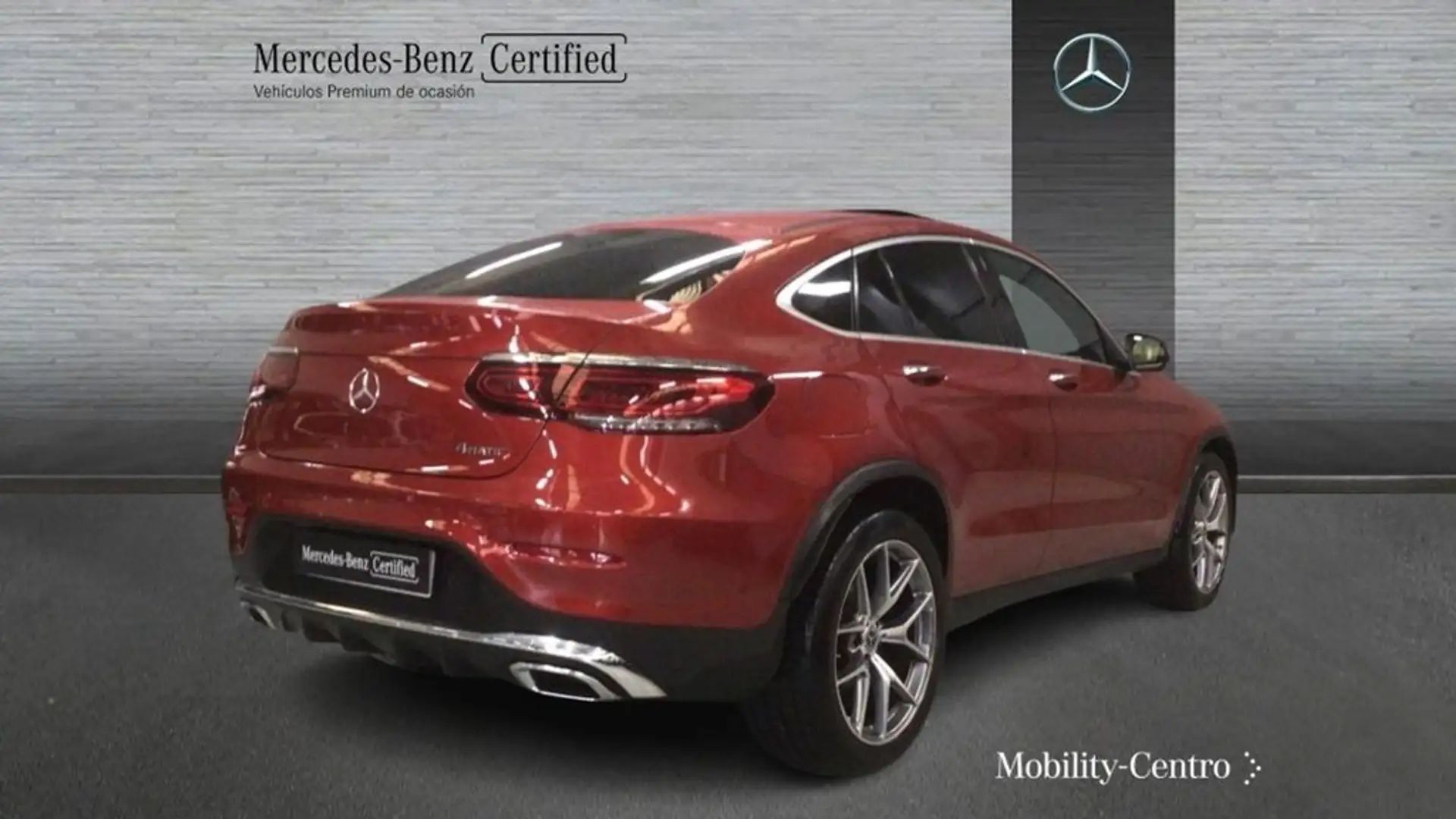 Mercedes-Benz GLC 200 4MATIC Rojo - 2