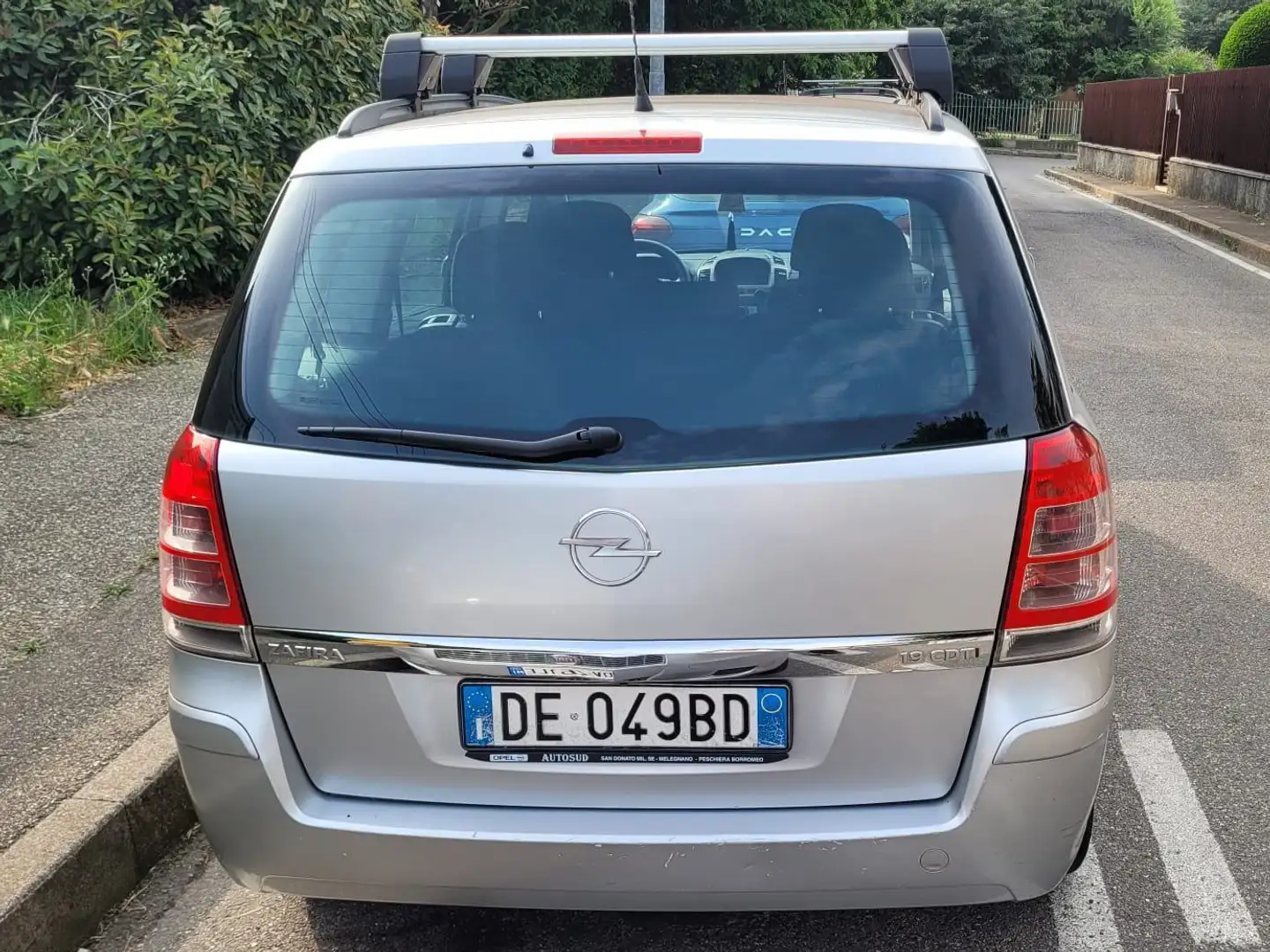 Opel Zafira Zafira II 2005 1.9 cdti Cosmo 120cv auto Argento - 2