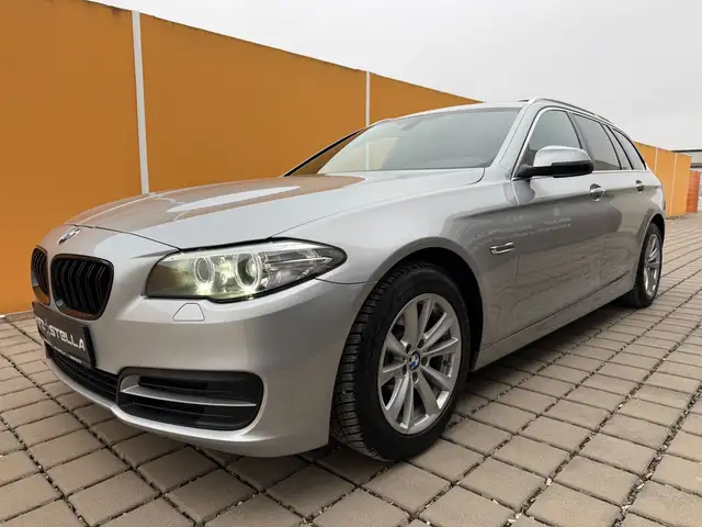 BMW 520 5er 520d Touring LCI B47 / Pano / Ambiente