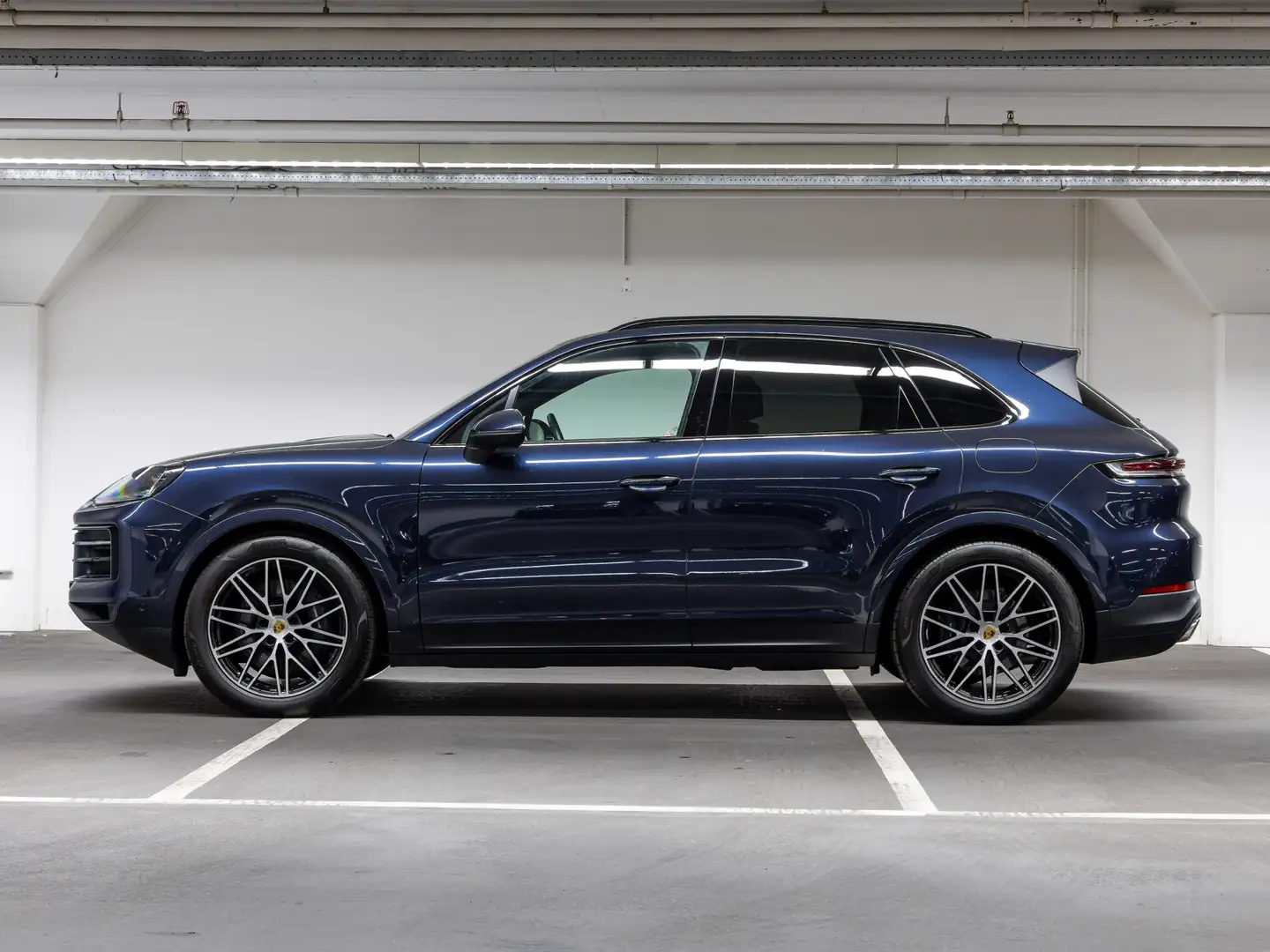Porsche Cayenne E-Hybrid Bleu - 2