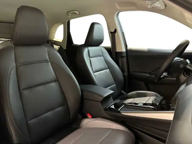MG ZS view 16