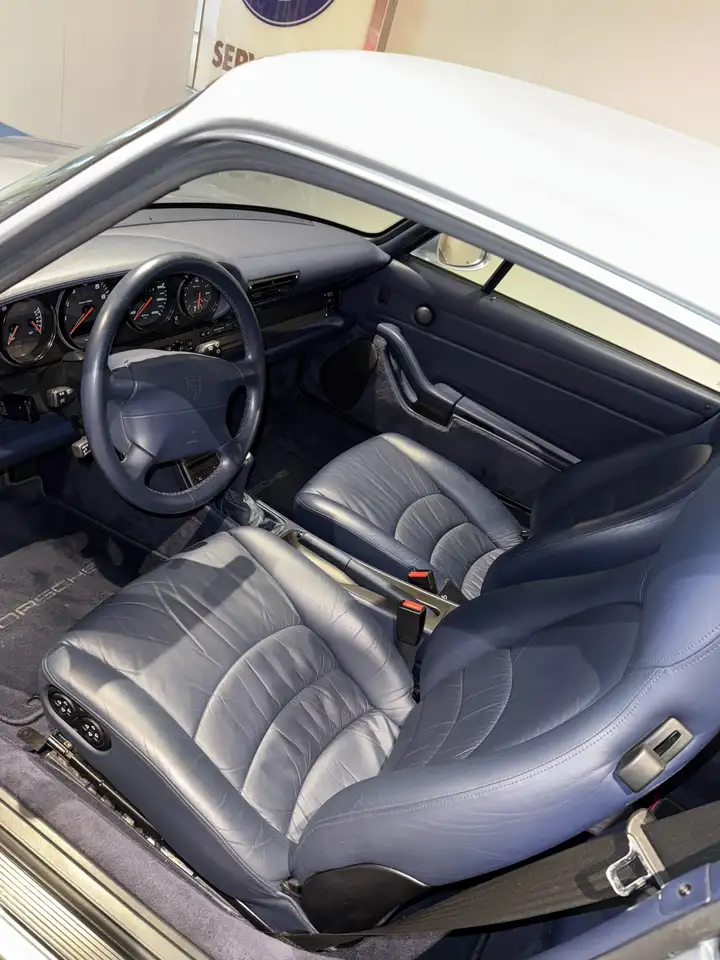 Porsche 993 911 Coupe 3.6 Carrera 4S, foto 2