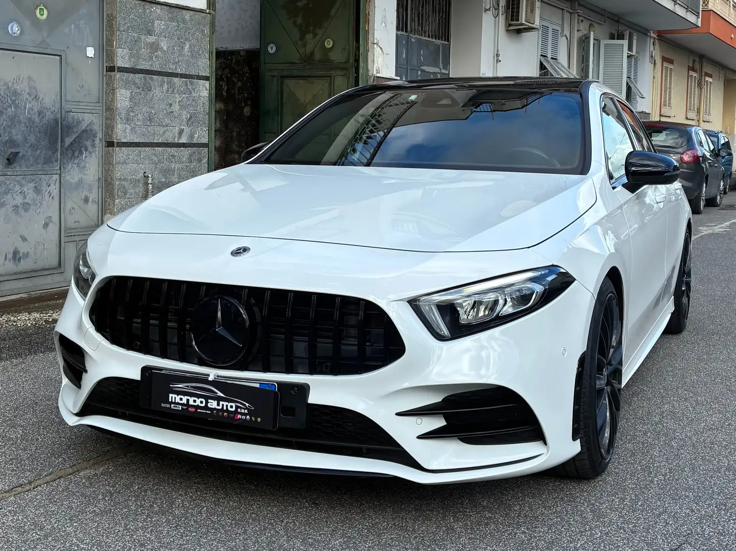 Mercedes-Benz A 180 1.3 136 CV AUTO PREMIUM AMG Bianco - 1