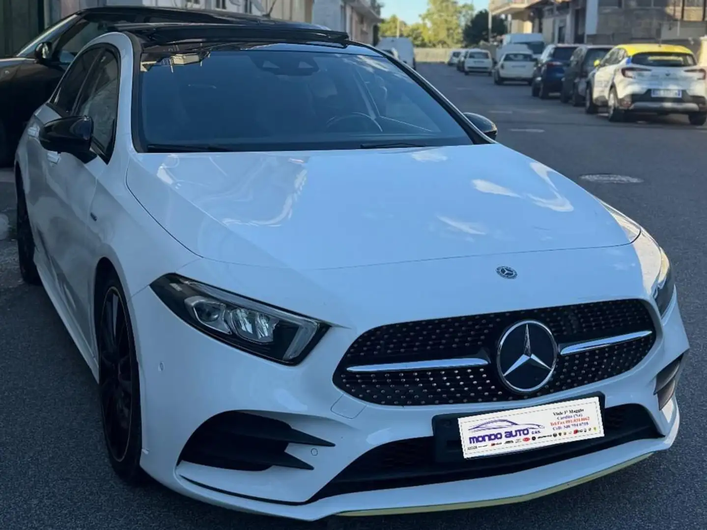 Mercedes-Benz A 180 D 1.5 116 CV AUTO PREMIUM EDITION Nero - 2