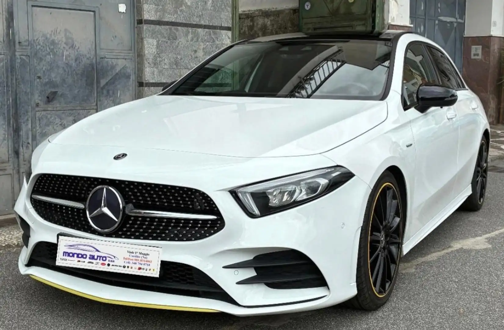 Mercedes-Benz A 180 D 1.5 116 CV AUTO PREMIUM EDITION Schwarz - 1