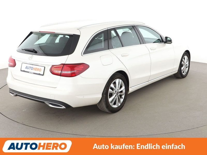 Mercedes-Benz C 180 C 180 CGI T Avantgarde *NAVI*LED*TEMPO*PDC*SHZ* — photo 6