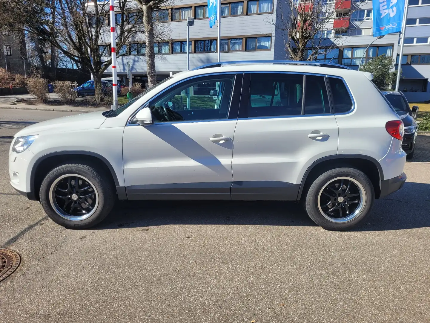 Volkswagen Tiguan 2.0 TDI Sport *4Motion/Automatik/AHK/SHZ° Weiß - 2
