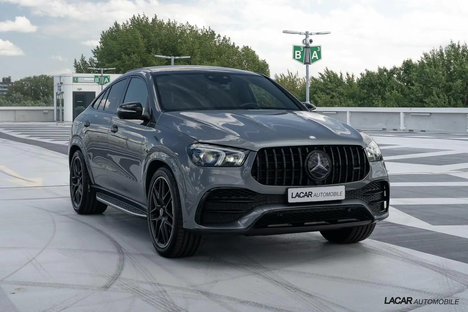 Mercedes-Benz GLE 53 AMG Coupé 4MATIC+ Premium Plus I Burmester Grijs - 2