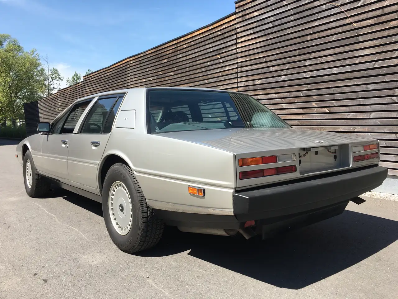 Aston Martin Lagonda Serie 3, teilrestauriert, foto 7