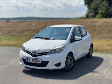 Yaris Lounge | 1. Besitz | Kamera | Serviceheft