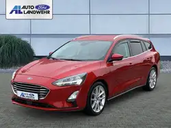 Ford Focus Turnier Titanium AHK abnehmbar Navi LED ACC Apple
