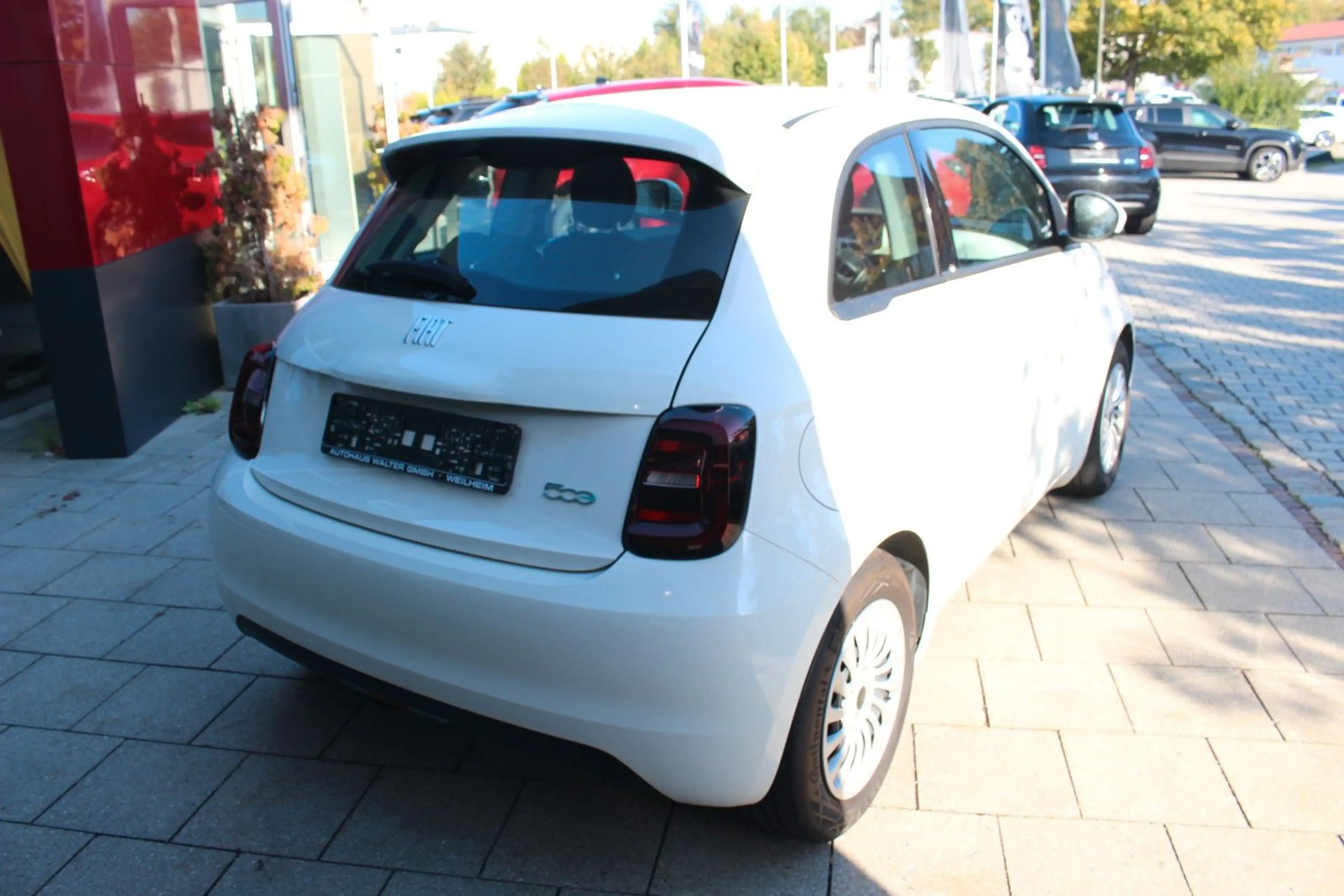 Fiat 500e CARPLAY/ SOH 96,5% — photo 6