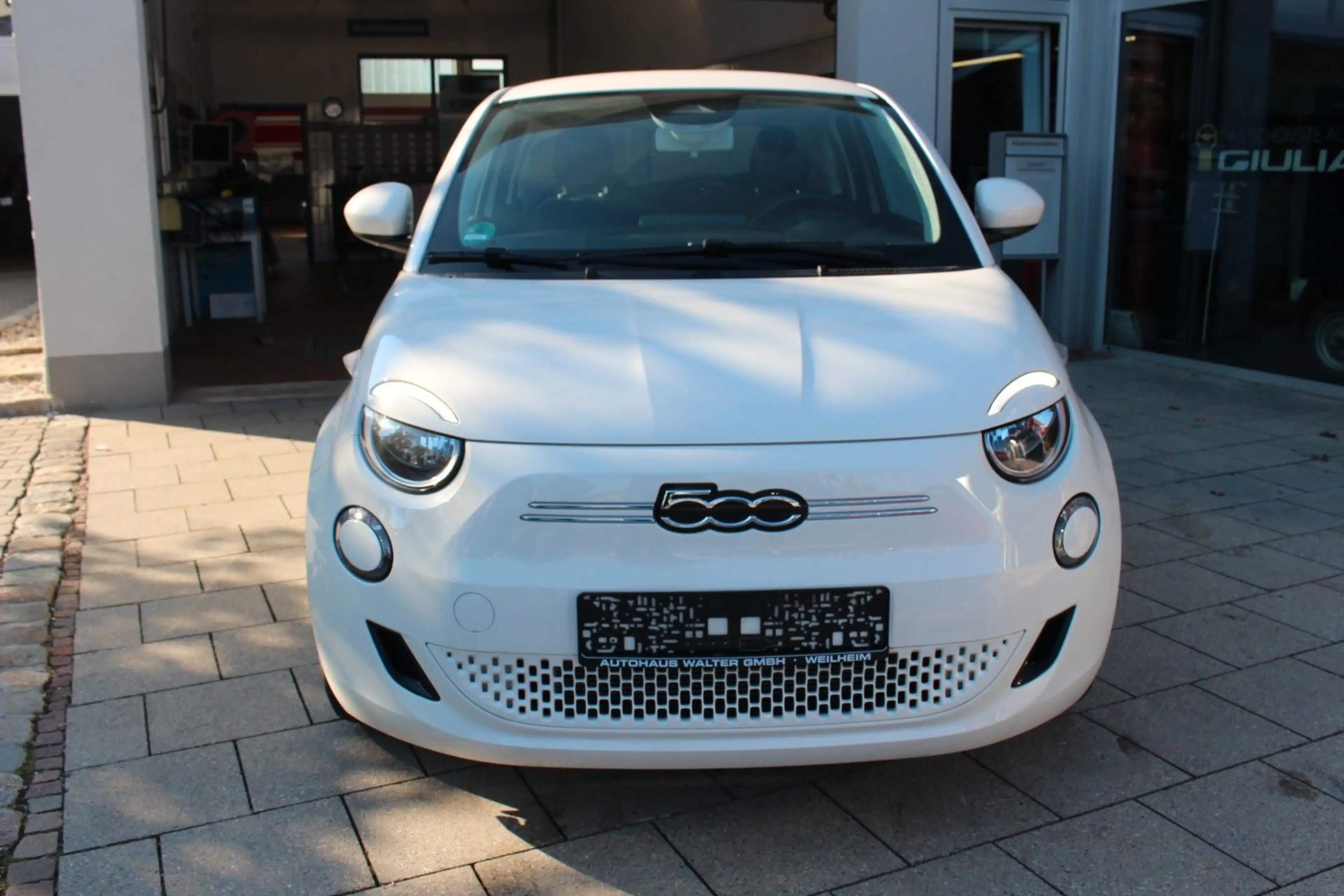 Fiat 500e CARPLAY/ SOH 96,5% — photo 2