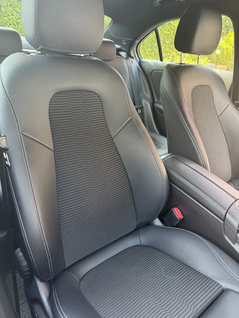 Mercedes-Benz A 180 d Premium auto Automatic Sedan - 2