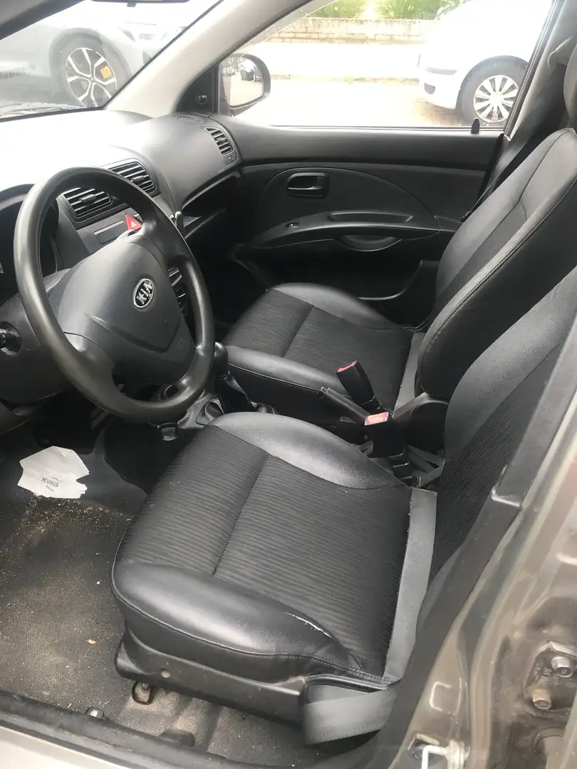 Kia Picanto 1.0 Zilver - 1