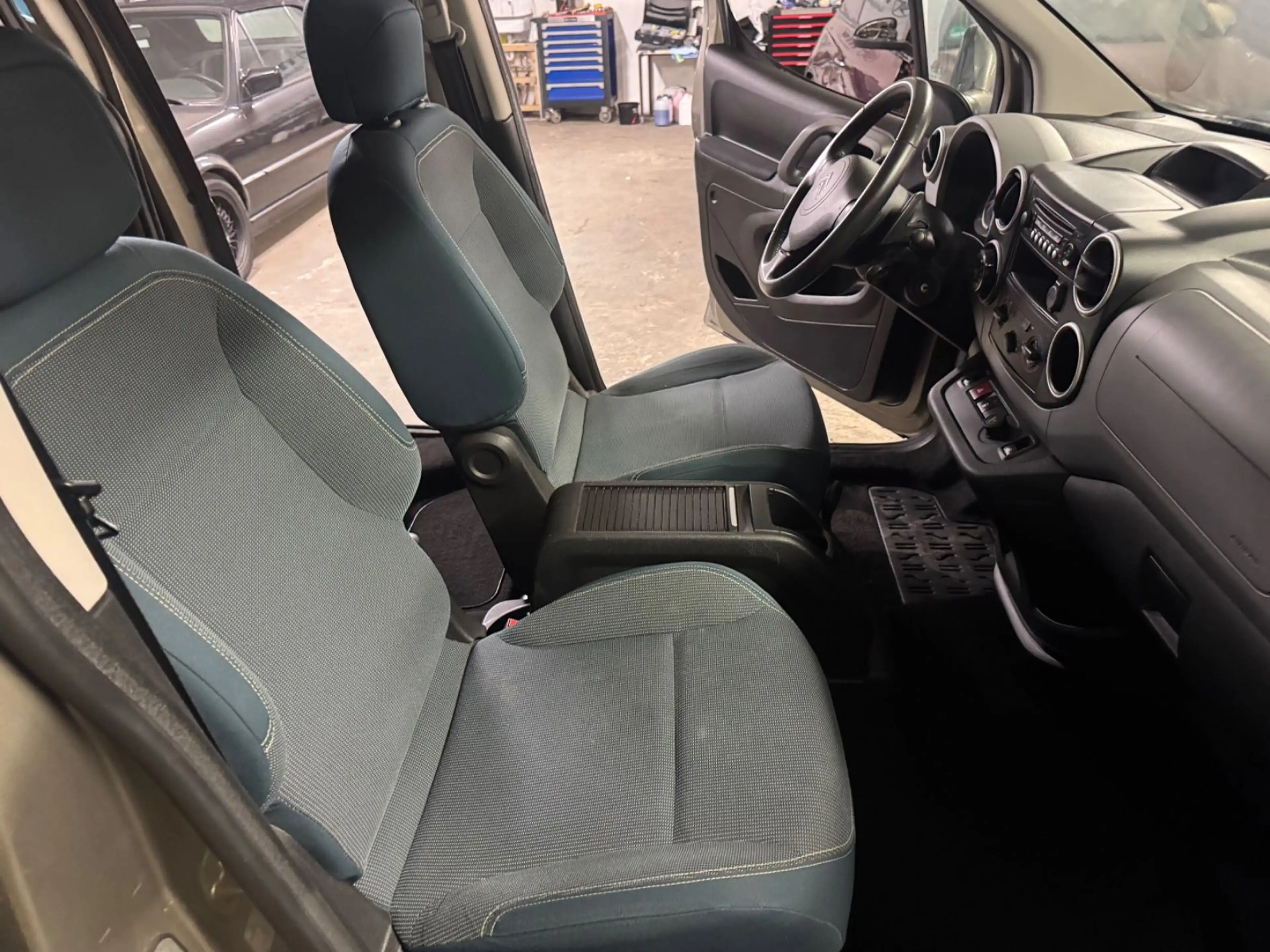 Citroen Berlingo Selection Inspektion Zahnriemen Neu — photo 3