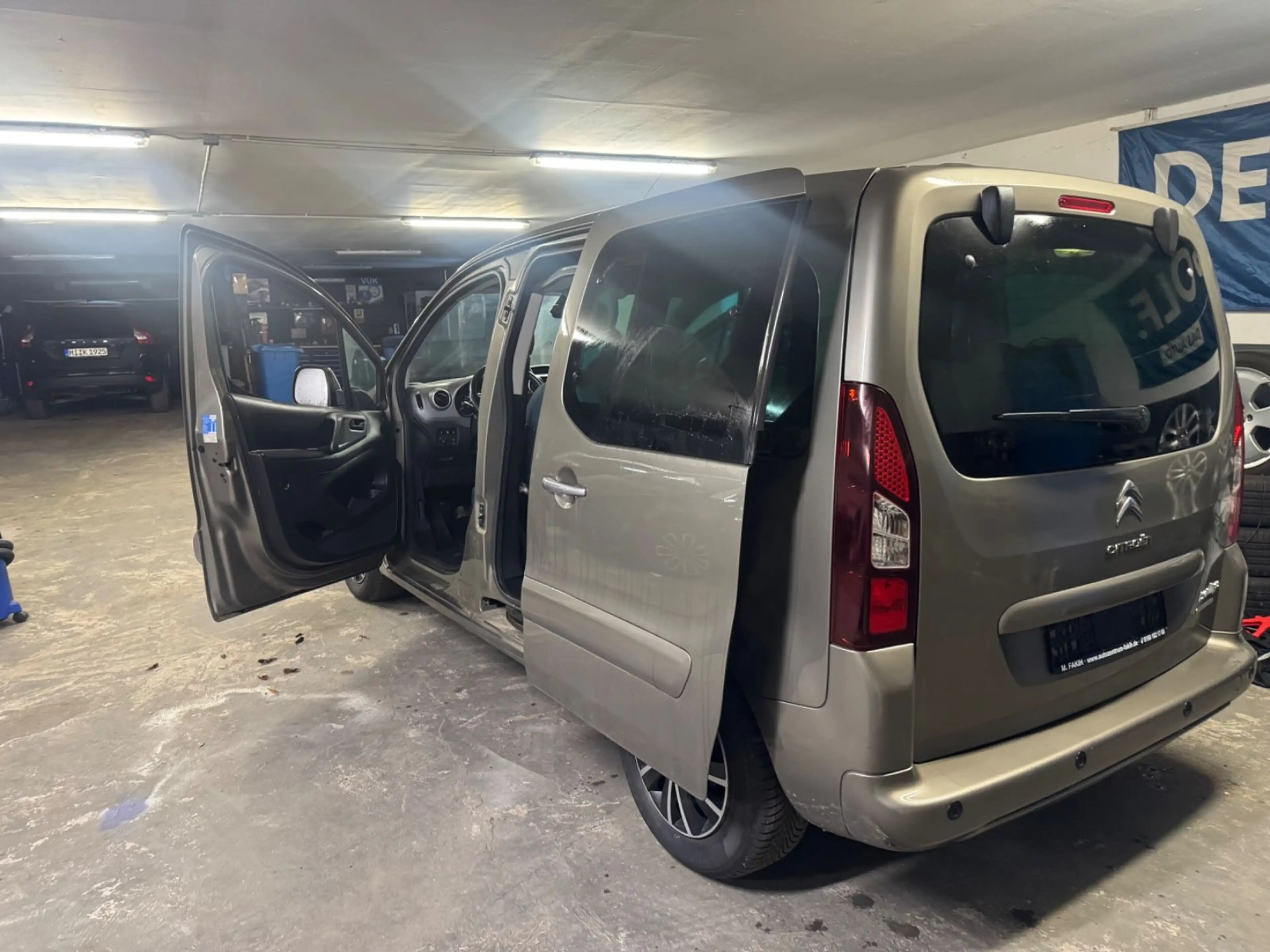 Citroen Berlingo Selection Inspektion Zahnriemen Neu — photo 8