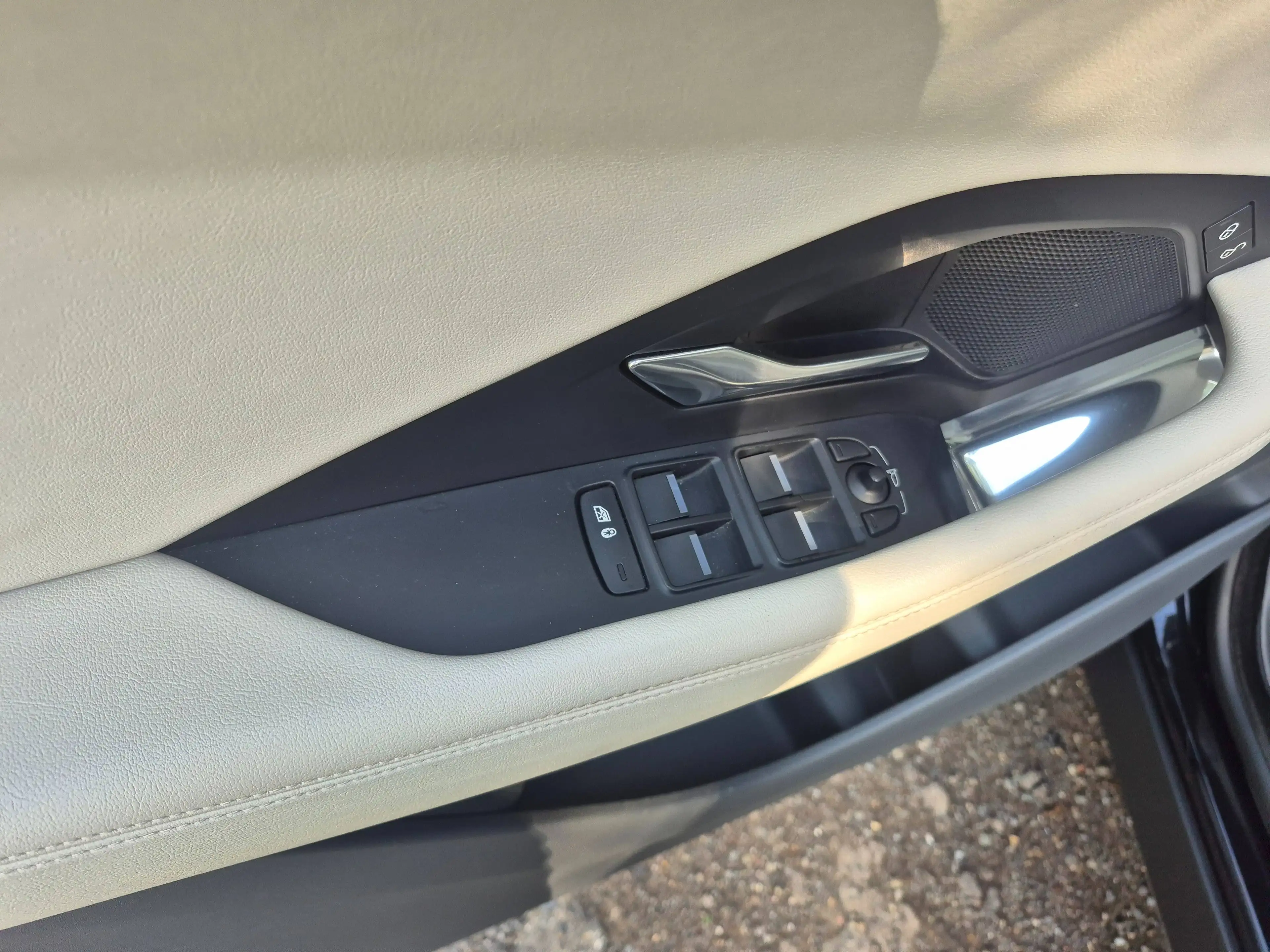 Jaguar E-Pace E-Pace 2.0 D S (EU6.2) — photo 12