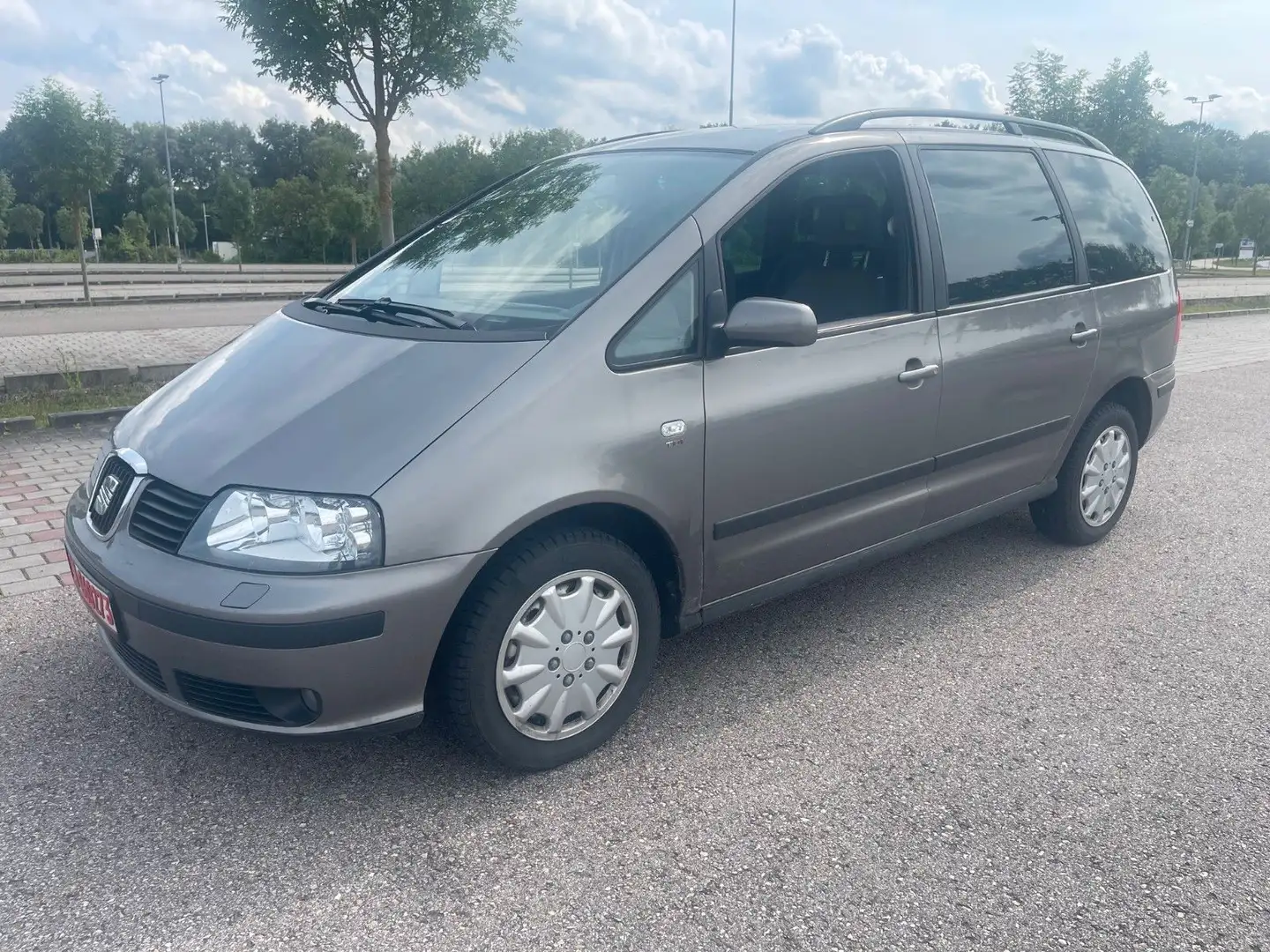 SEAT Alhambra Vigo Gri - 1