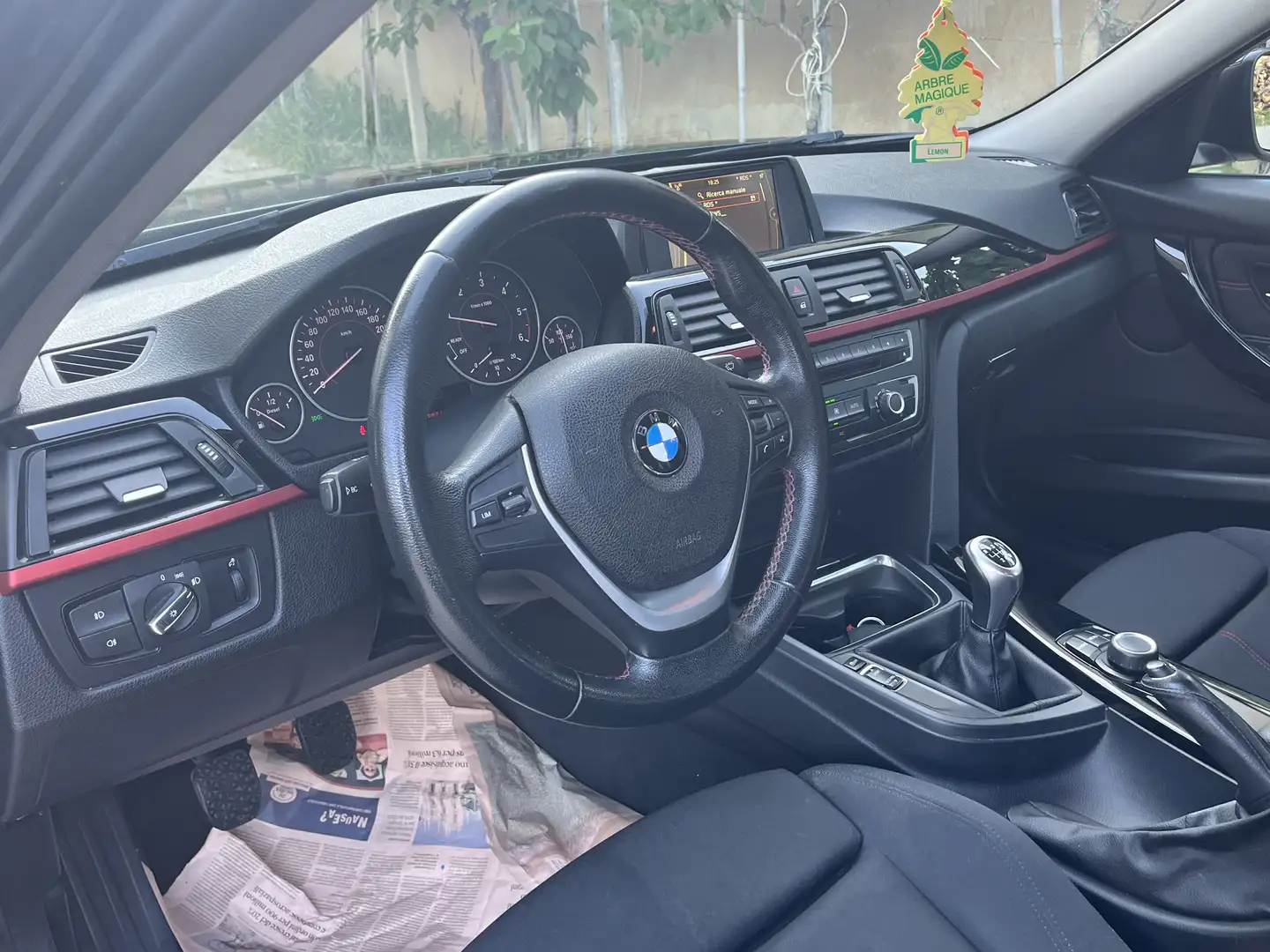 BMW 316 316d Touring Sport - 2