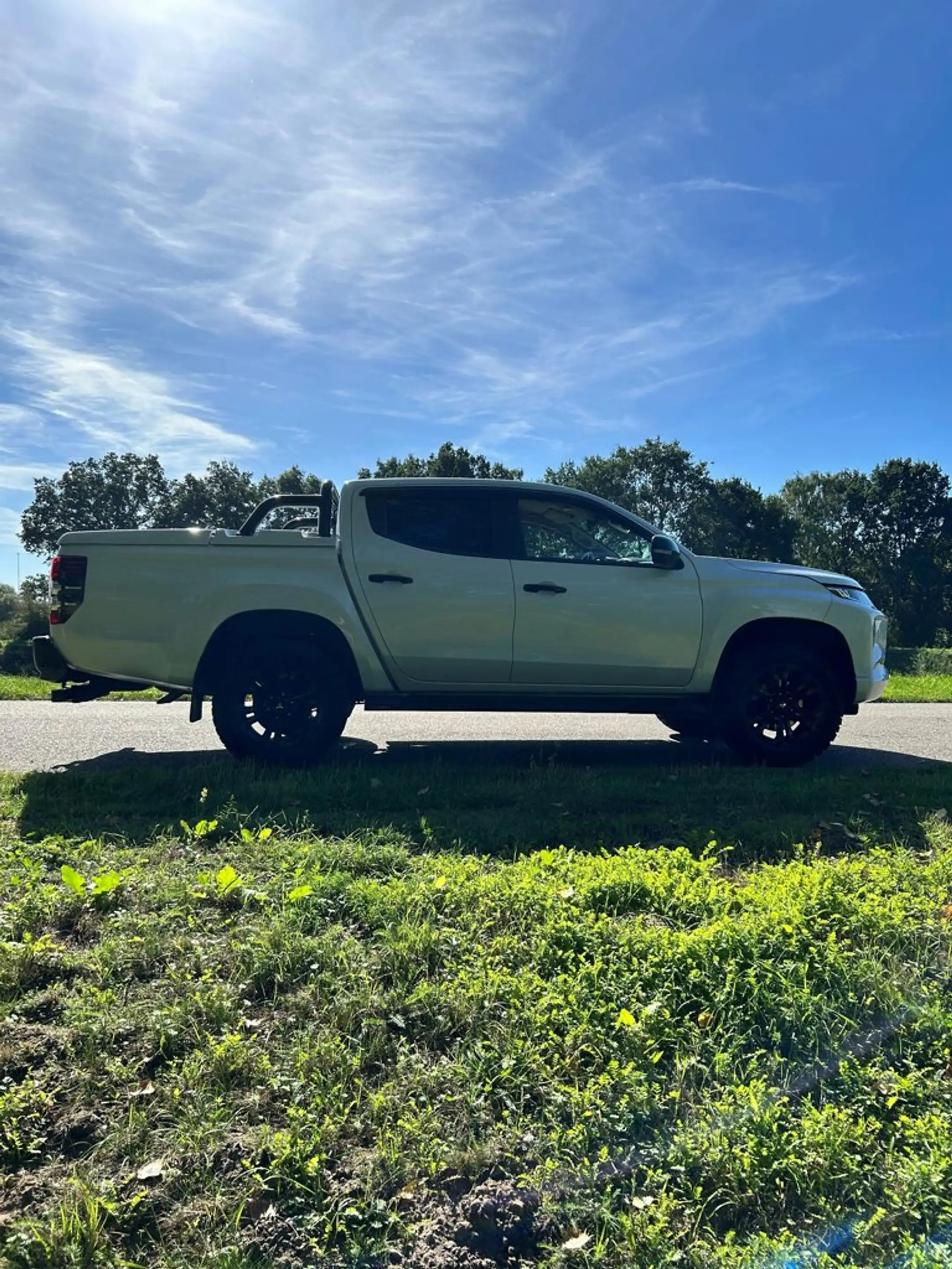 Mitsubishi L200 2.2 DI-D Double Cab Instyle — photo 6