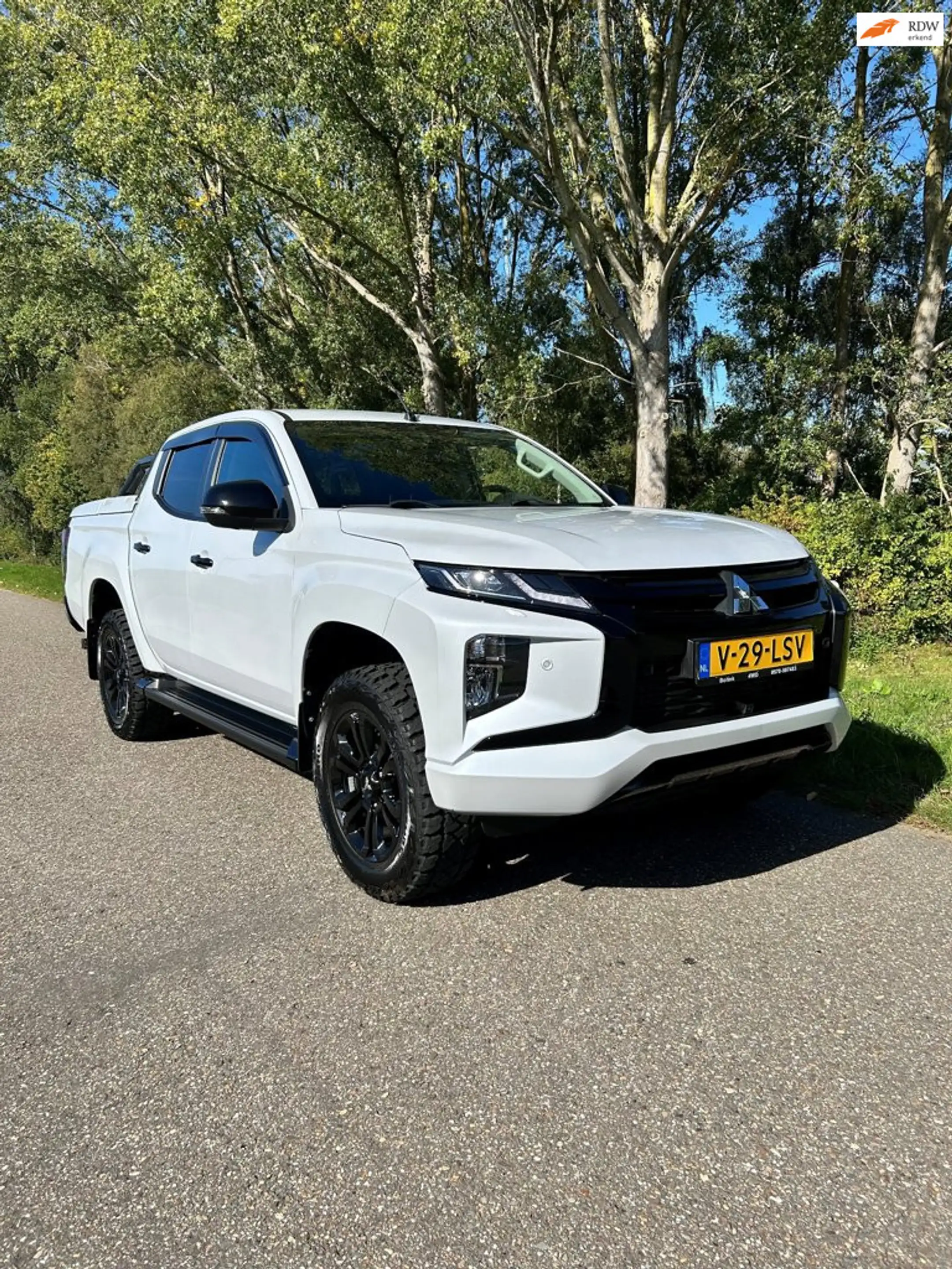 Mitsubishi L200 2.2 DI-D Double Cab Instyle