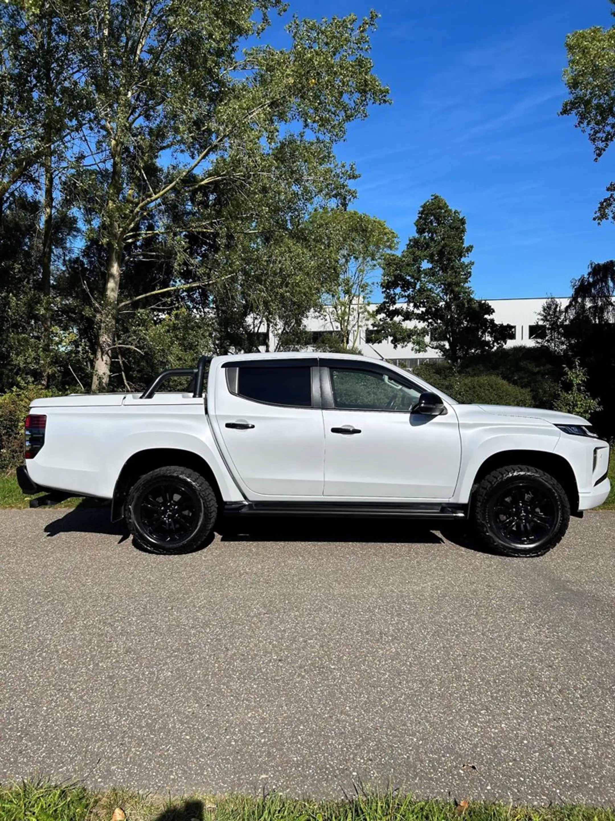 Mitsubishi L200 2.2 DI-D Double Cab Instyle — photo 2