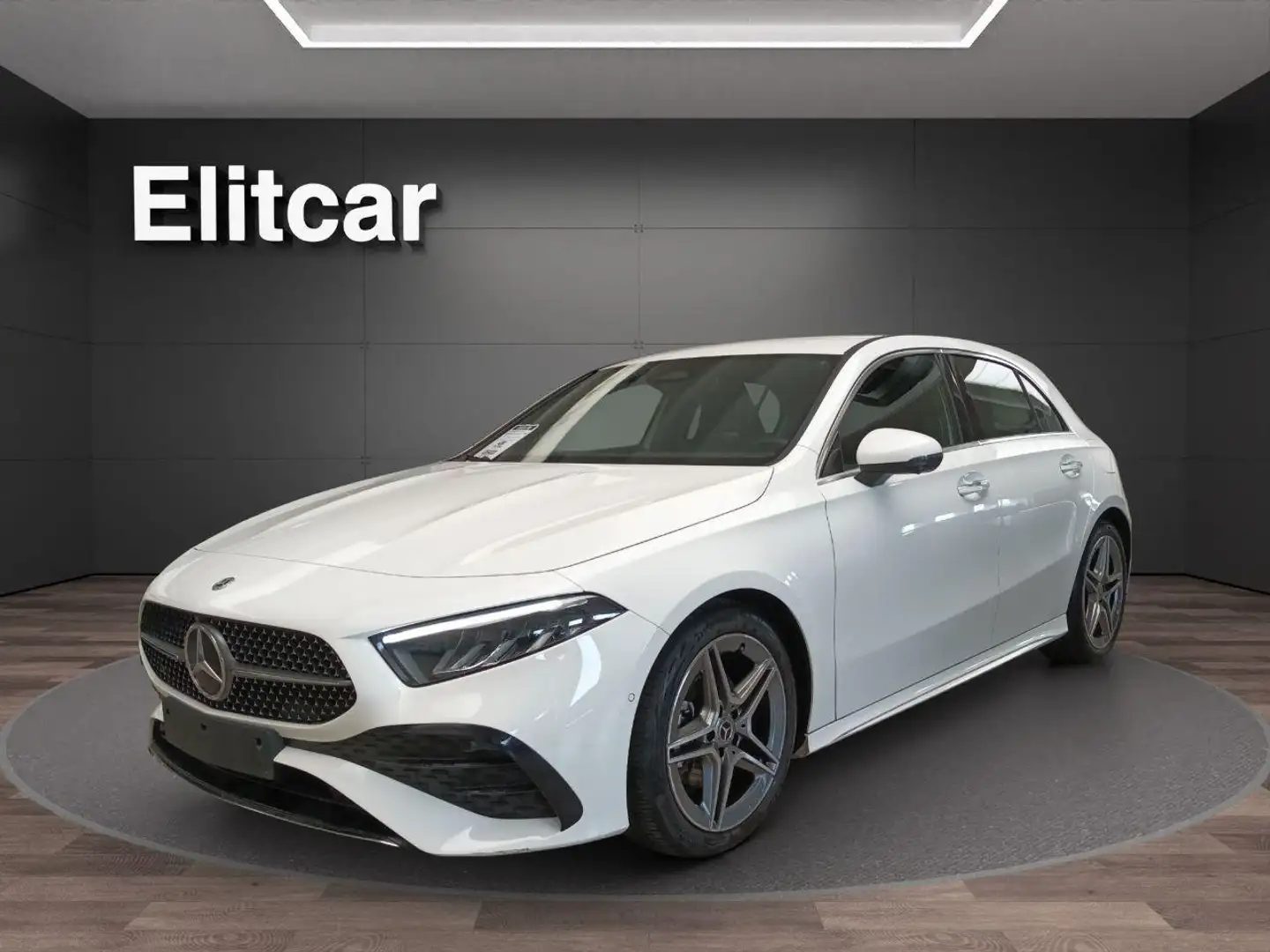 Mercedes-Benz A 180 d Automatic AMG Line Premium Bianco - 1