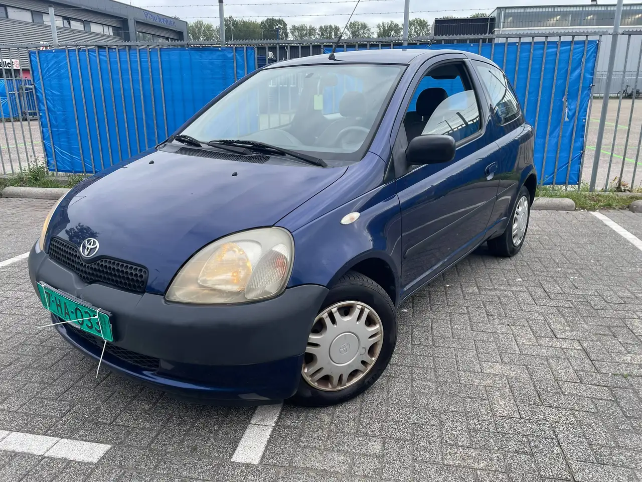 Toyota Yaris 1.0-16V VVT-i Terra, foto 1