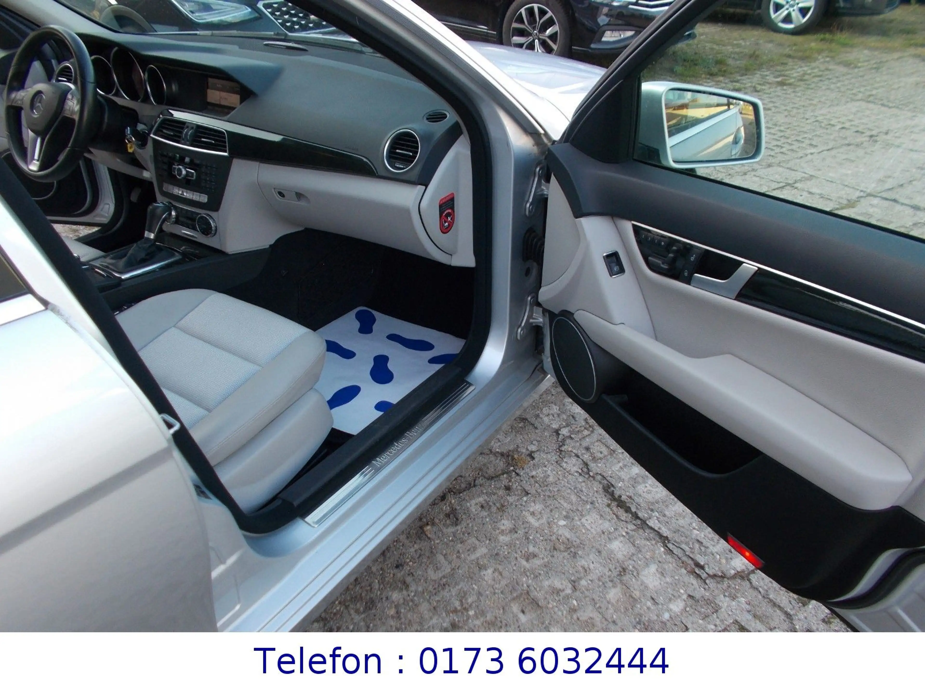 Mercedes-Benz C 180 C Limousine C 180 CGI BlueEfficiency — photo 19