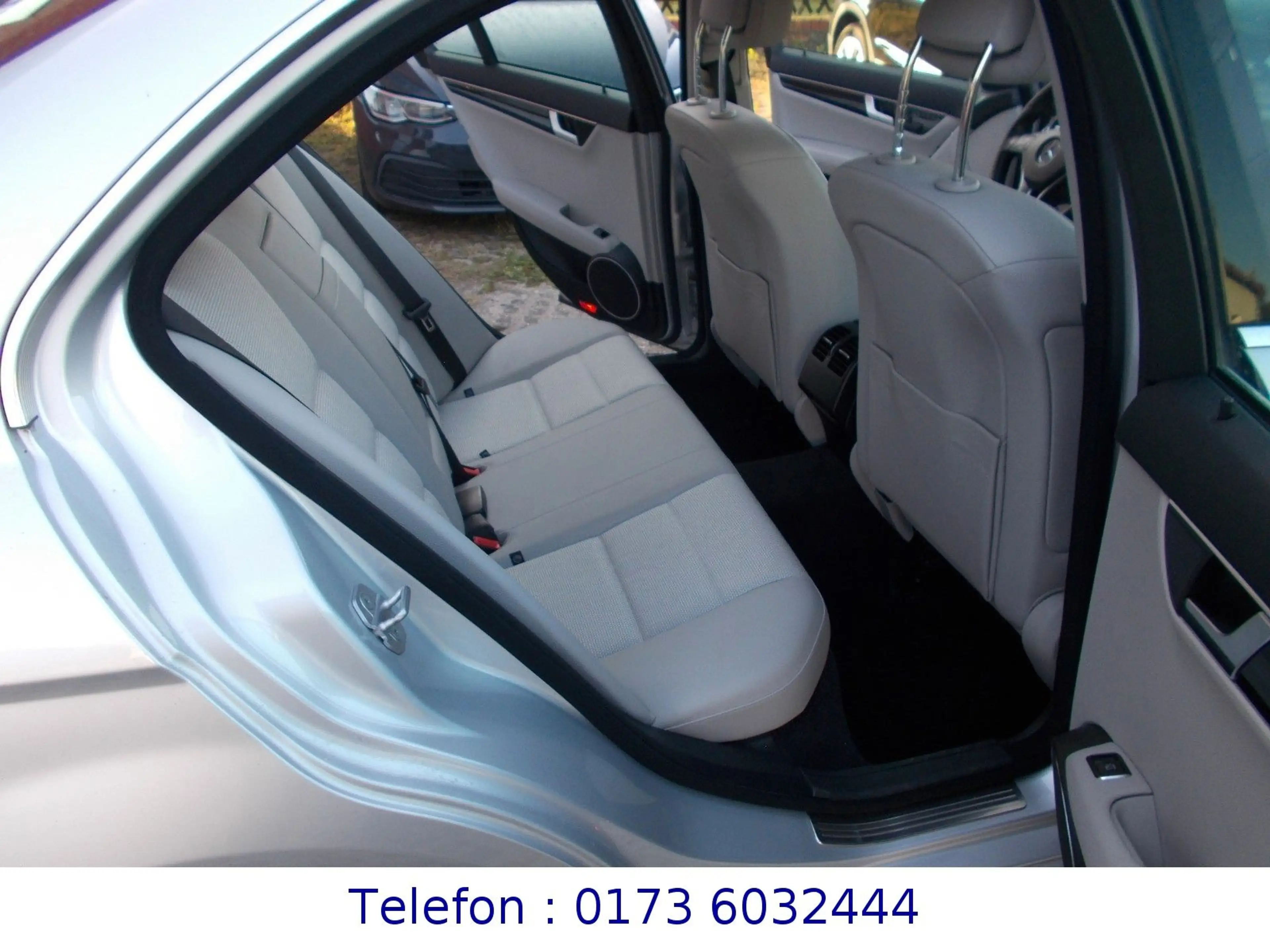 Mercedes-Benz C 180 C Limousine C 180 CGI BlueEfficiency — photo 17