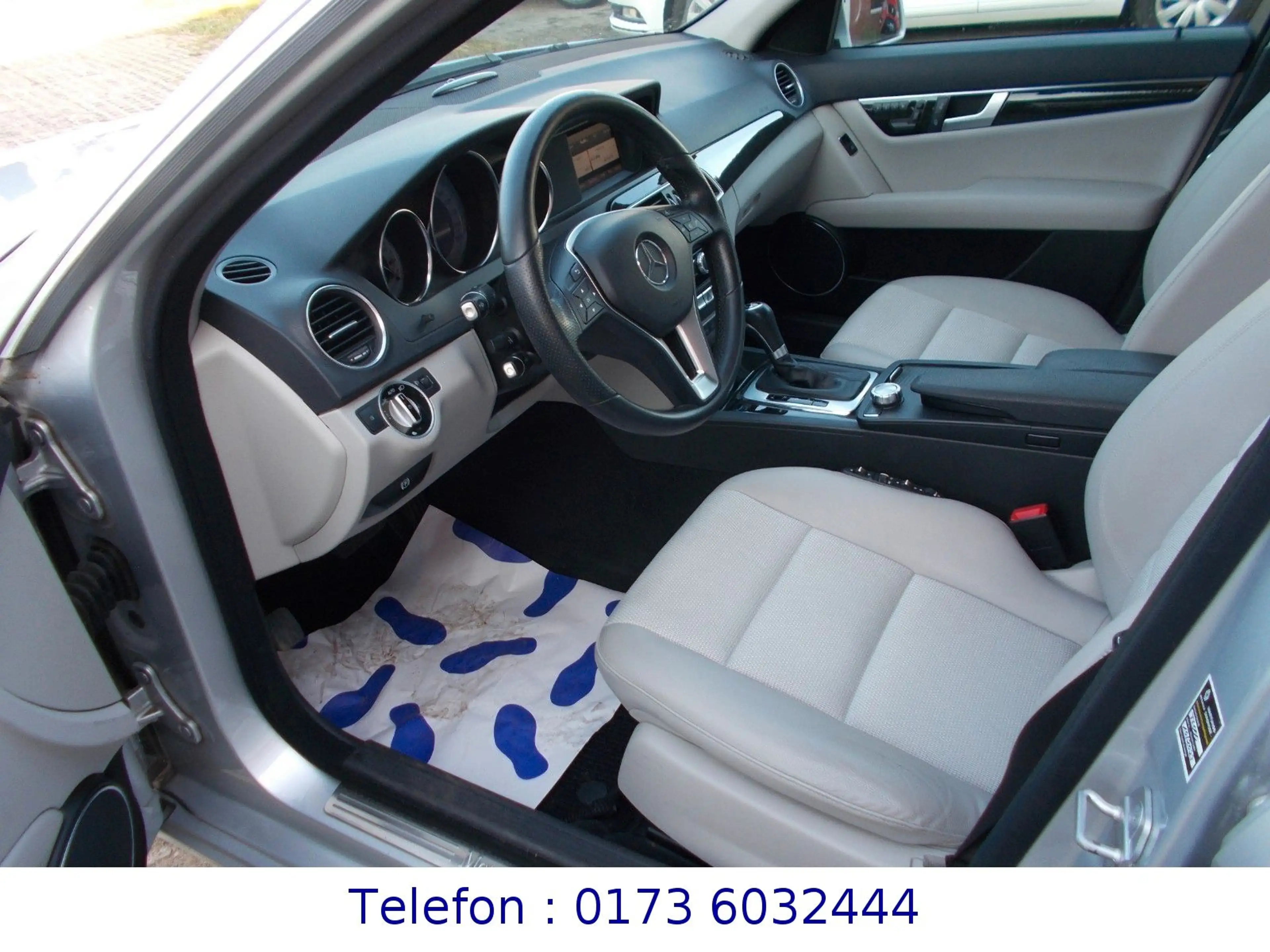 Mercedes-Benz C 180 C Limousine C 180 CGI BlueEfficiency — photo 13