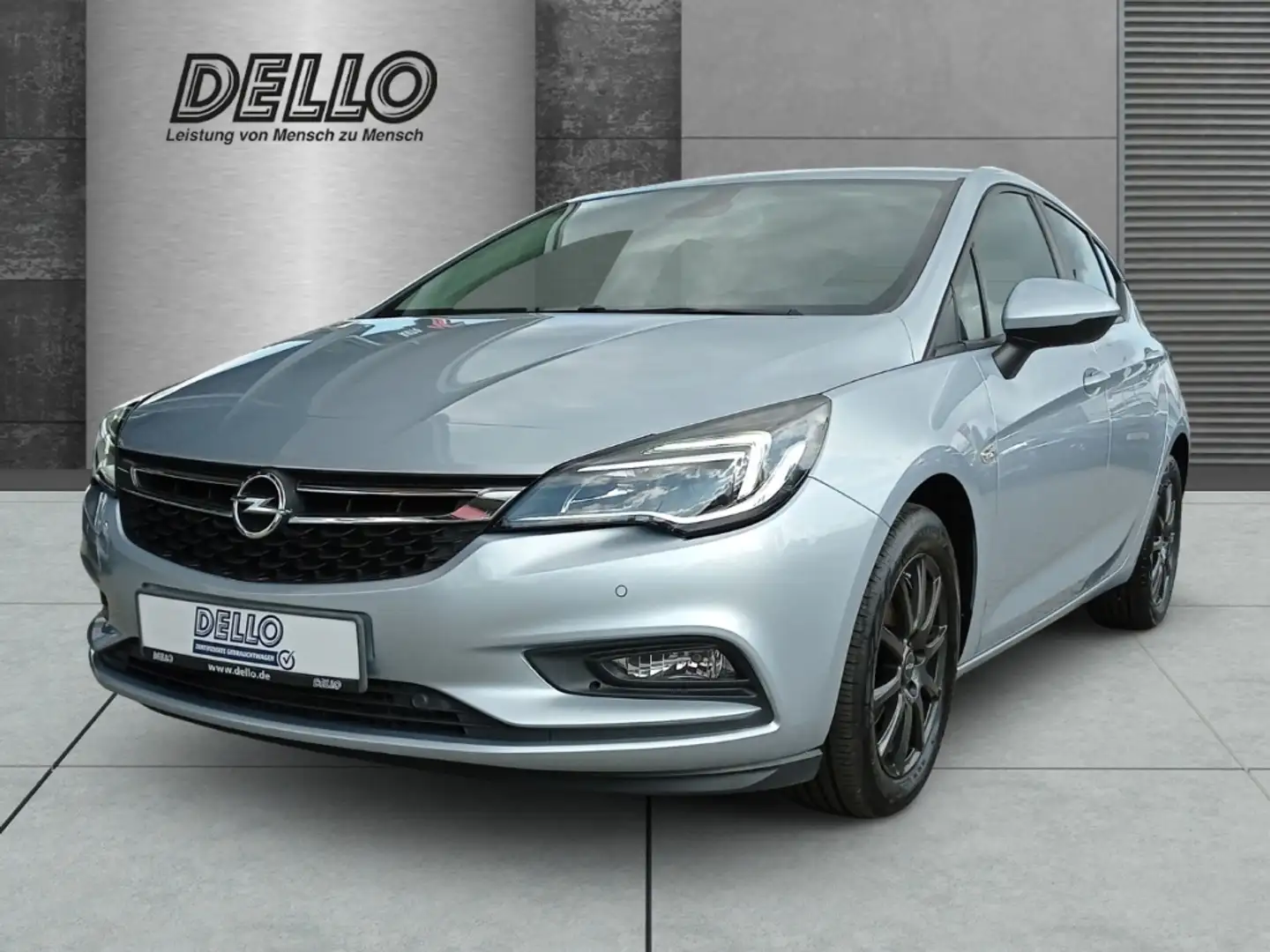 Opel Astra K 1.4 Edition Navi PDC AHK Standheizung Blau - 1