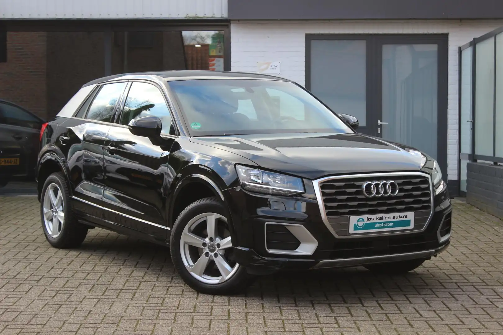 Audi Q2 30 TFSI Design PDC, LM Velgen, Navi, Carplay - 1