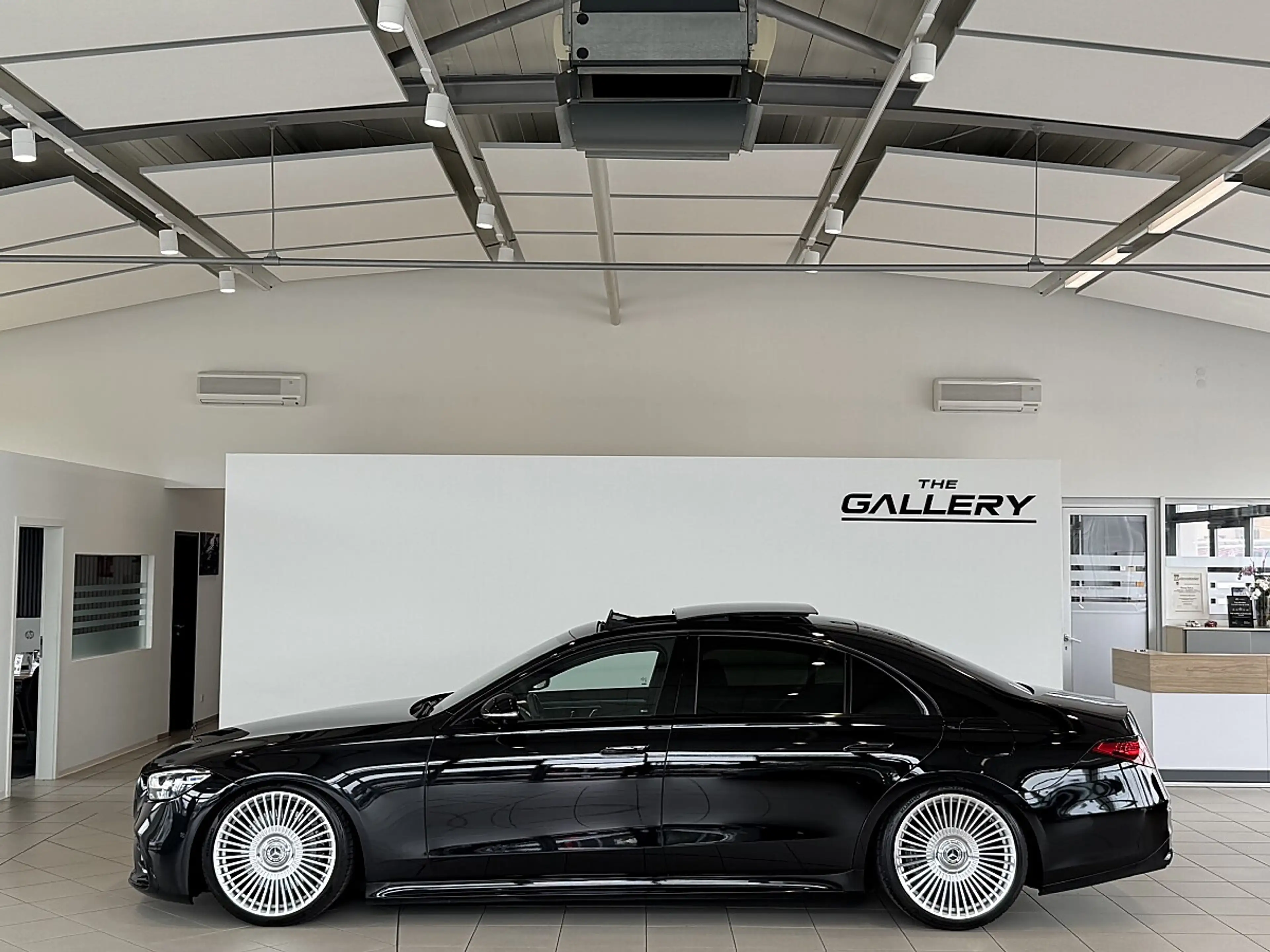 Mercedes-Benz S 580 e lang Aut.*AMG-Line*Panorama*21"*Luft*360° — photo 8