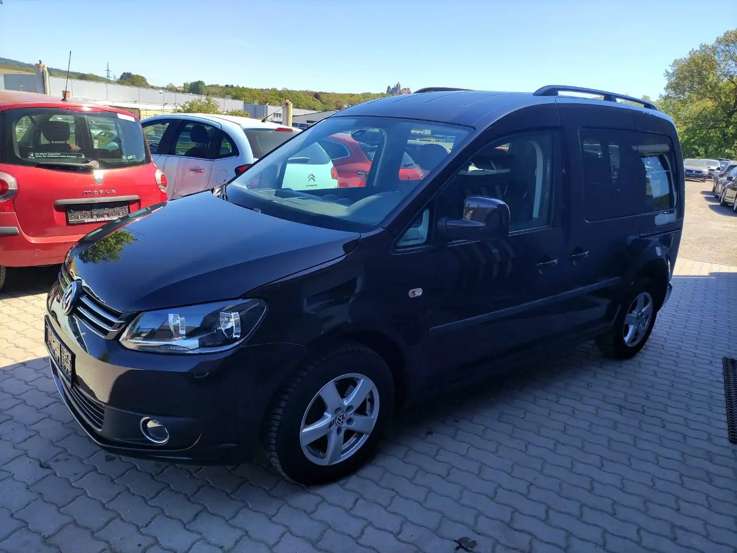 Volkswagen Caddy Kombi Comfortline BMT 1,6 TDI DPF Violett - 2