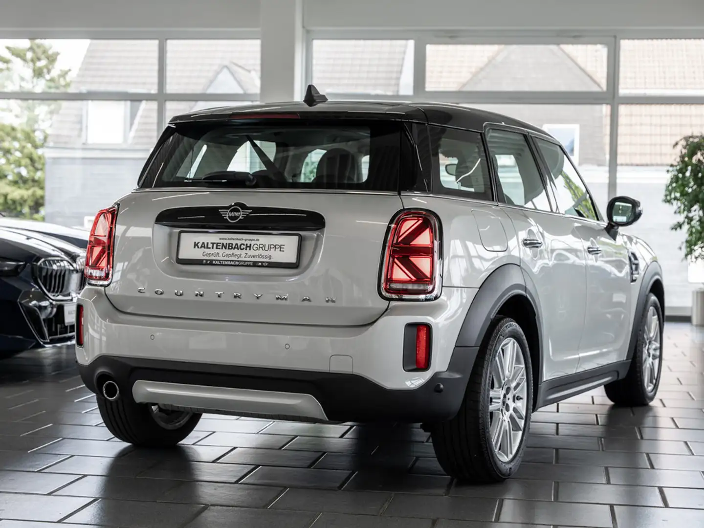 MINI Cooper Countryman Silber - 2