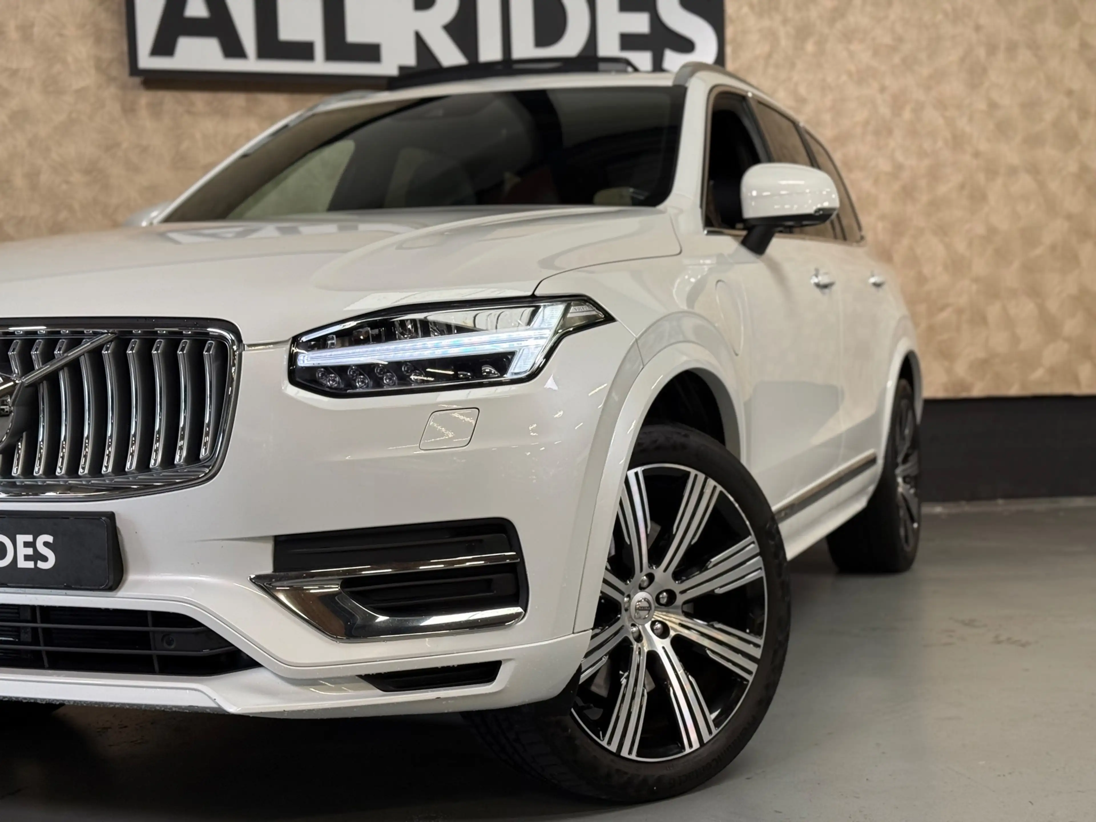Volvo XC90 2.0 T8 Recharge AWD R-Design | Pano | Stuur/Stoelv — photo 2
